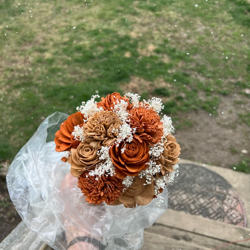 4 bridesmaid bouquets